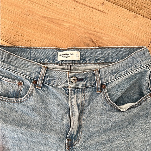 Abercrombie & Fitch The Ultra Loose Low Rise. - Picture 2 of 2